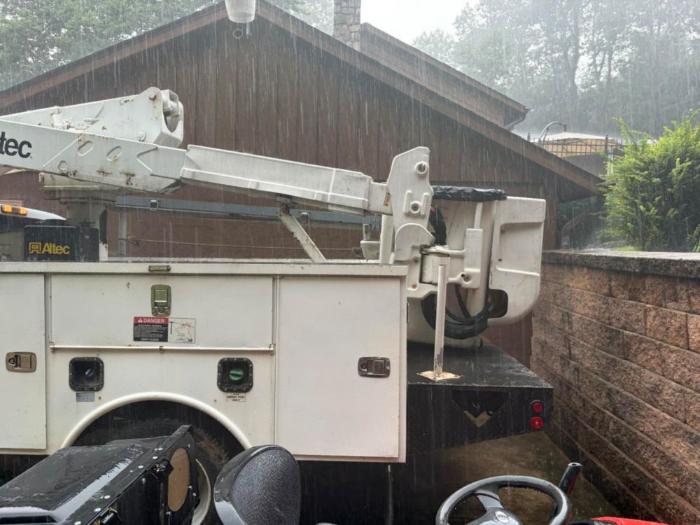 2012 Ford F-550 Powerstroke 4x2 Altec Bucket Truck