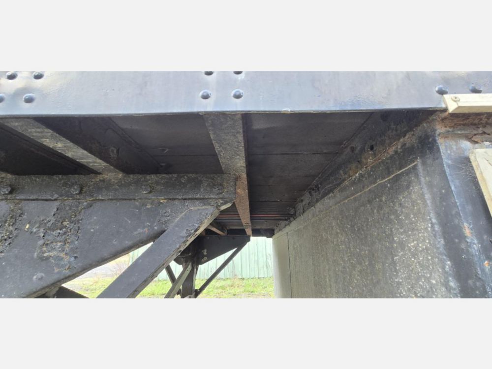 1991 30' Great Dane Single Axle Trailer