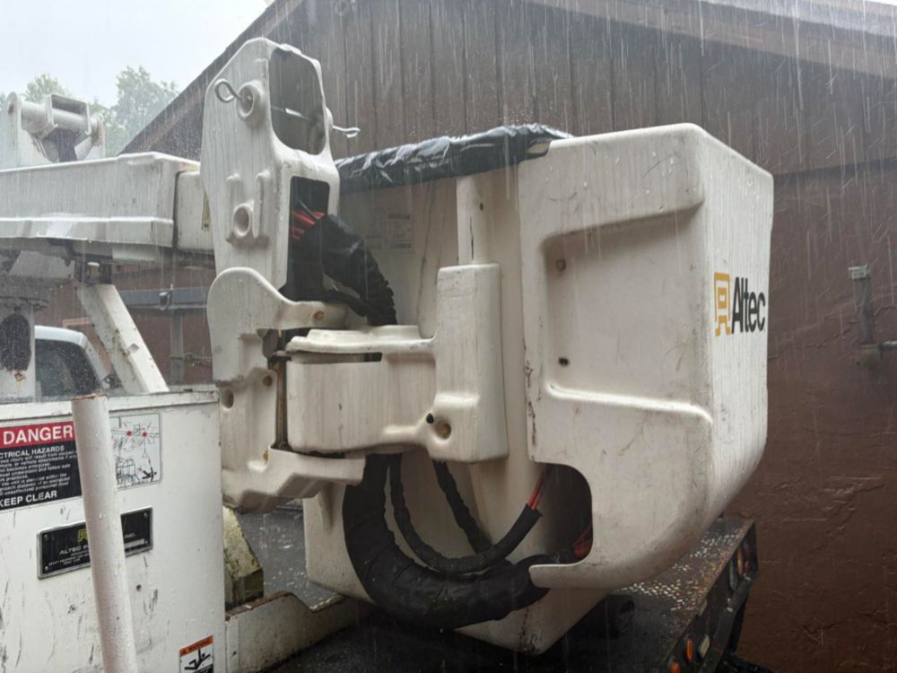 2012 Ford F-550 Powerstroke 4x2 Altec Bucket Truck