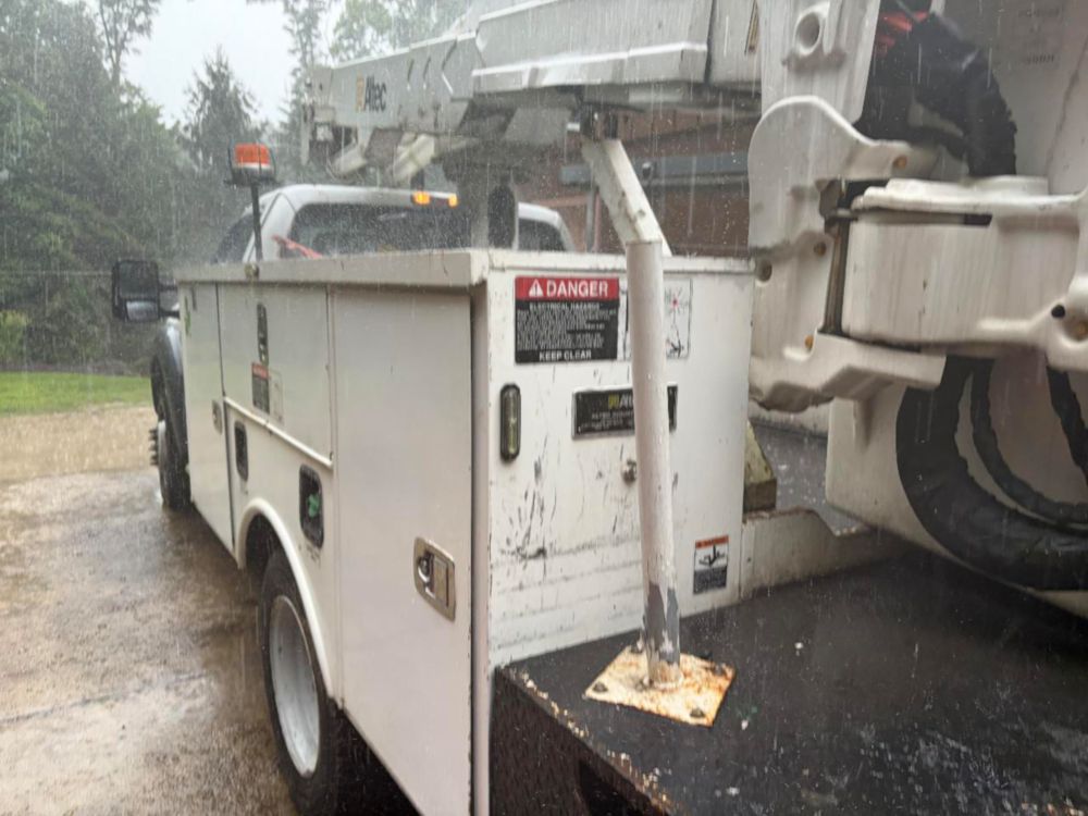 2012 Ford F-550 Powerstroke 4x2 Altec Bucket Truck