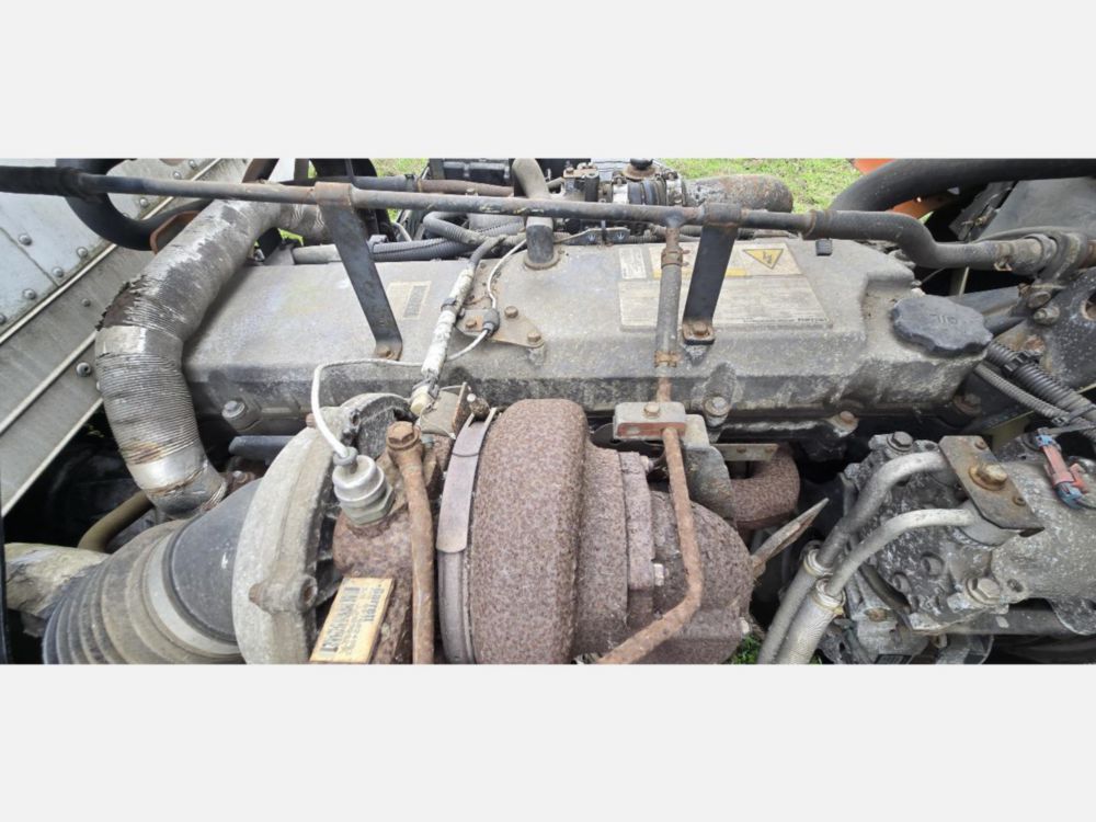 2007 GMC T-6500 Diesel 4x2 Box Truck