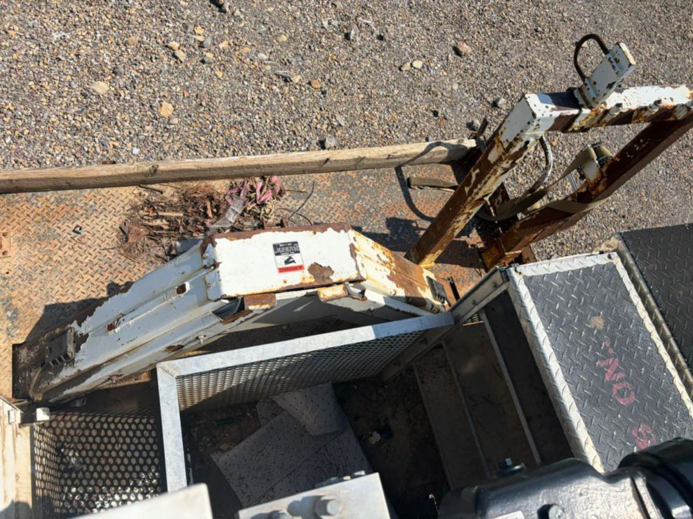 2012 Int'l 7300 4x2 Altec DC47BR Digger Derrick Truck