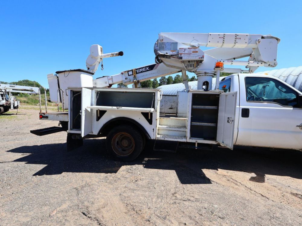 2016 Ford F-550 Terex LTM-40 Material Handler Bucket Truck