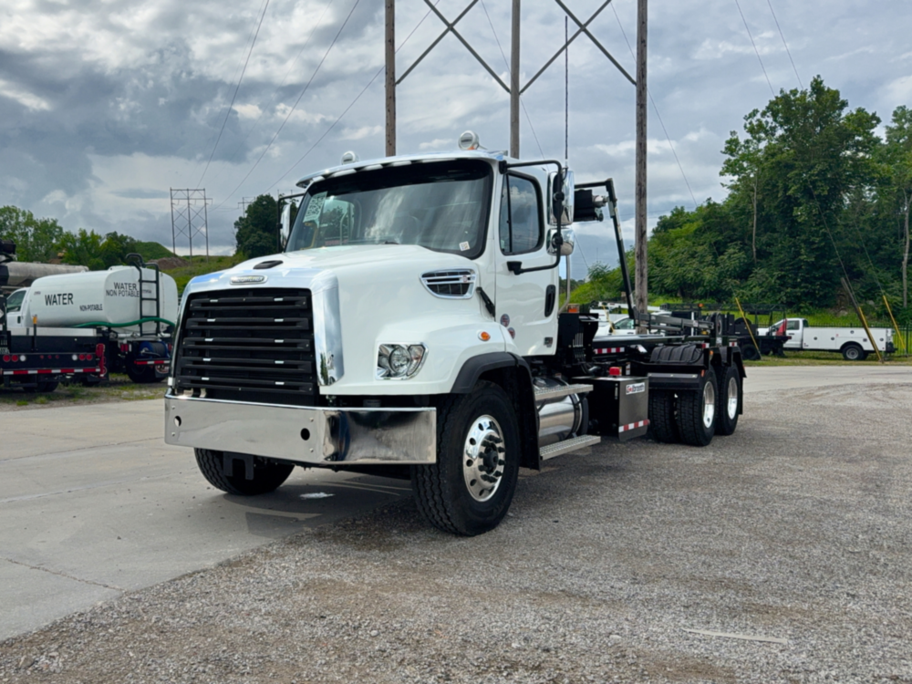 2027 Freightliner 114SD 6x4 Galbreath U5-OR-174 Roll-Off Truck