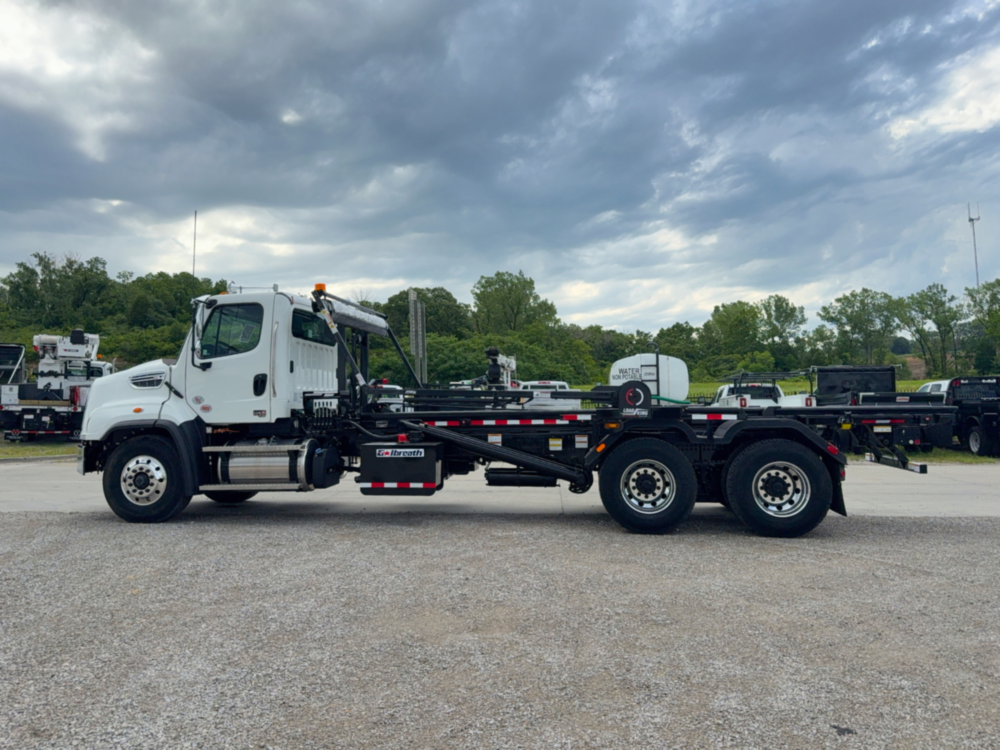 2027 Freightliner 114SD 6x4 Galbreath U5-OR-174 Roll-Off Truck