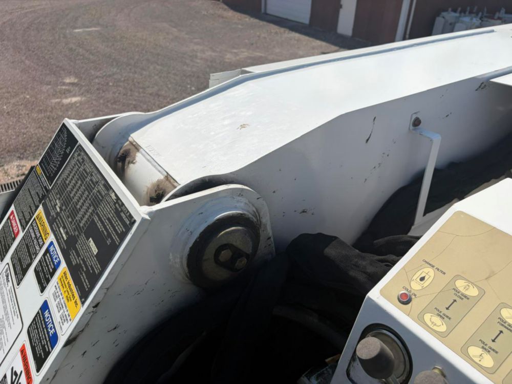 2012 Int'l 7300 4x2 Altec DC47BR Digger Derrick Truck