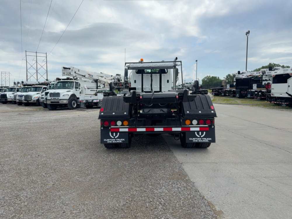 2027 Freightliner 114SD 6x4 Galbreath U5-OR-174 Roll-Off Truck