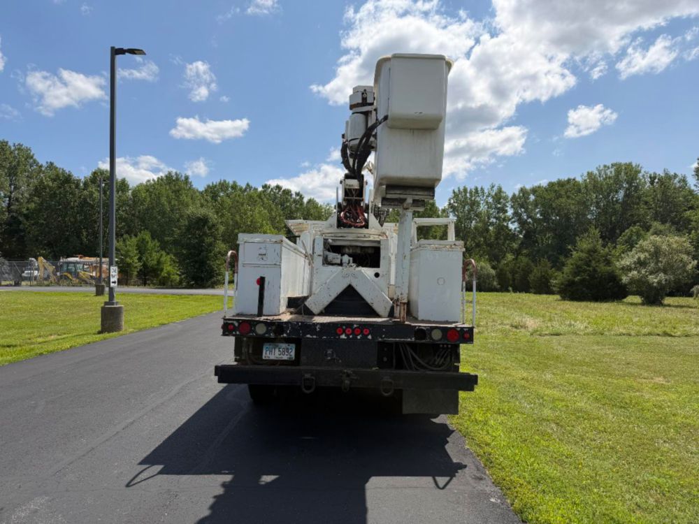 2002 Int'l 4300 Terex Bucket Truck