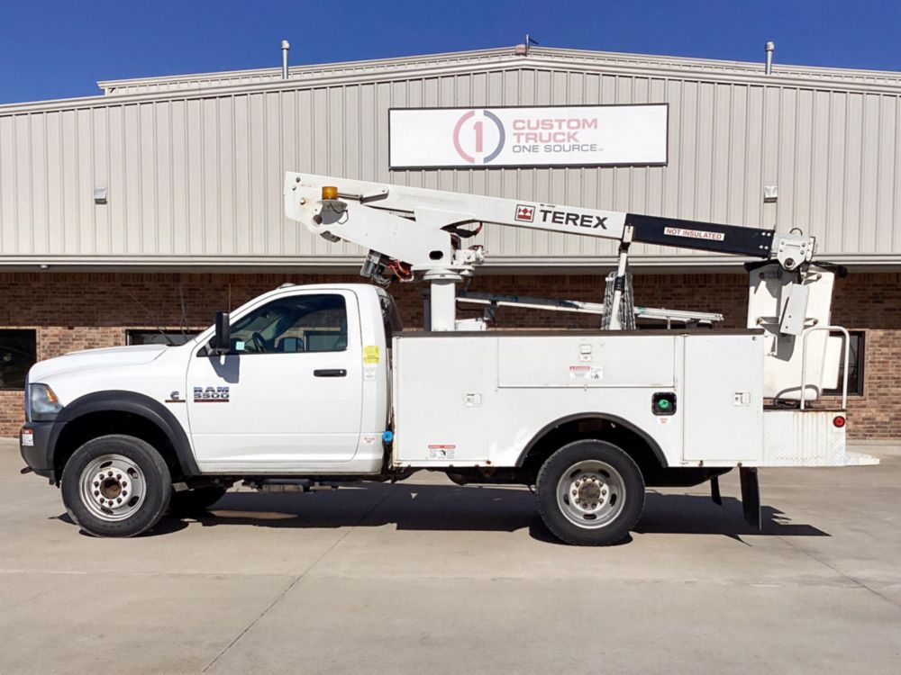 2017 Dodge RAM 5500 4x4 2009 Terex NT29 Bucket Truck