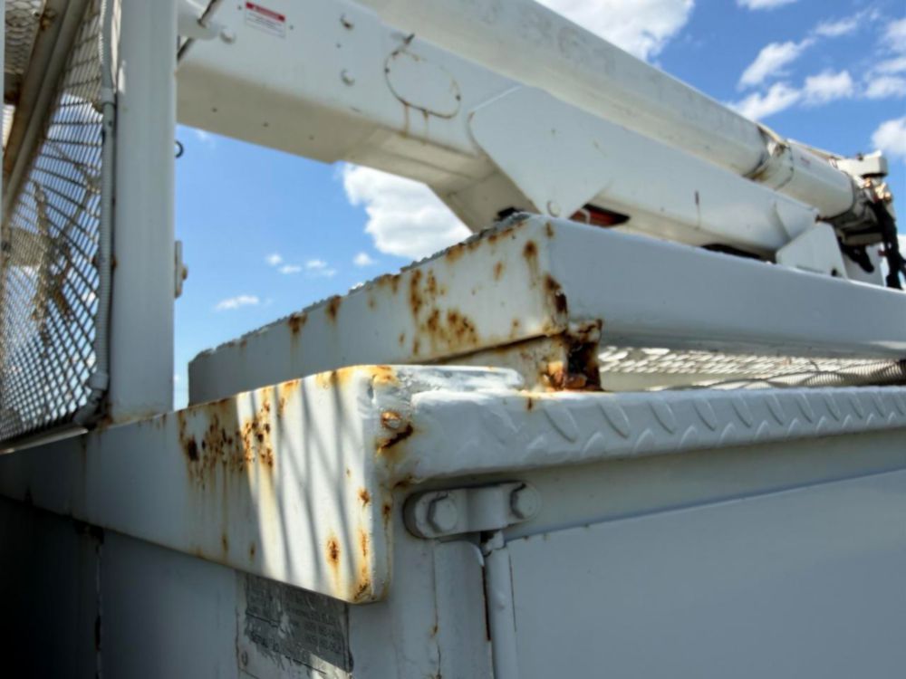 2002 Int'l 4300 Terex Bucket Truck