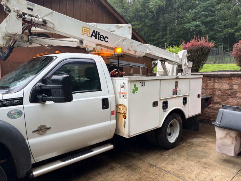2012 Ford F-550 Powerstroke 4x2 Altec Bucket Truck