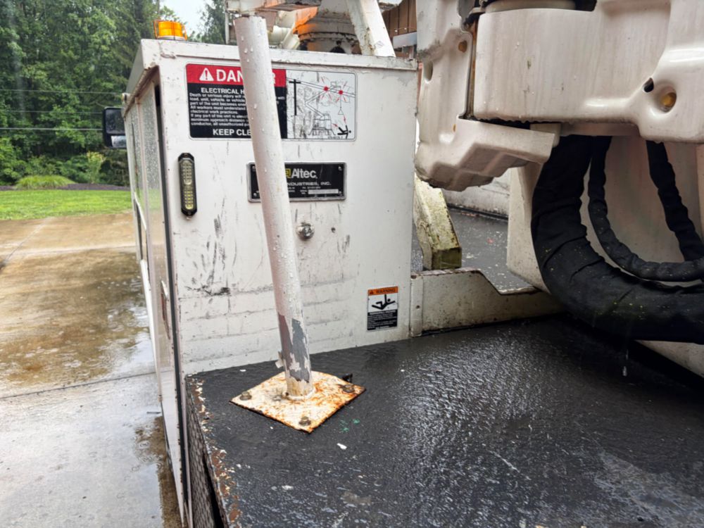 2012 Ford F-550 Powerstroke 4x2 Altec Bucket Truck