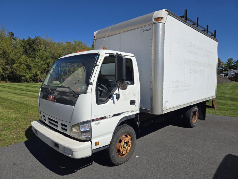 2007  GMC W-3500 Box Truck