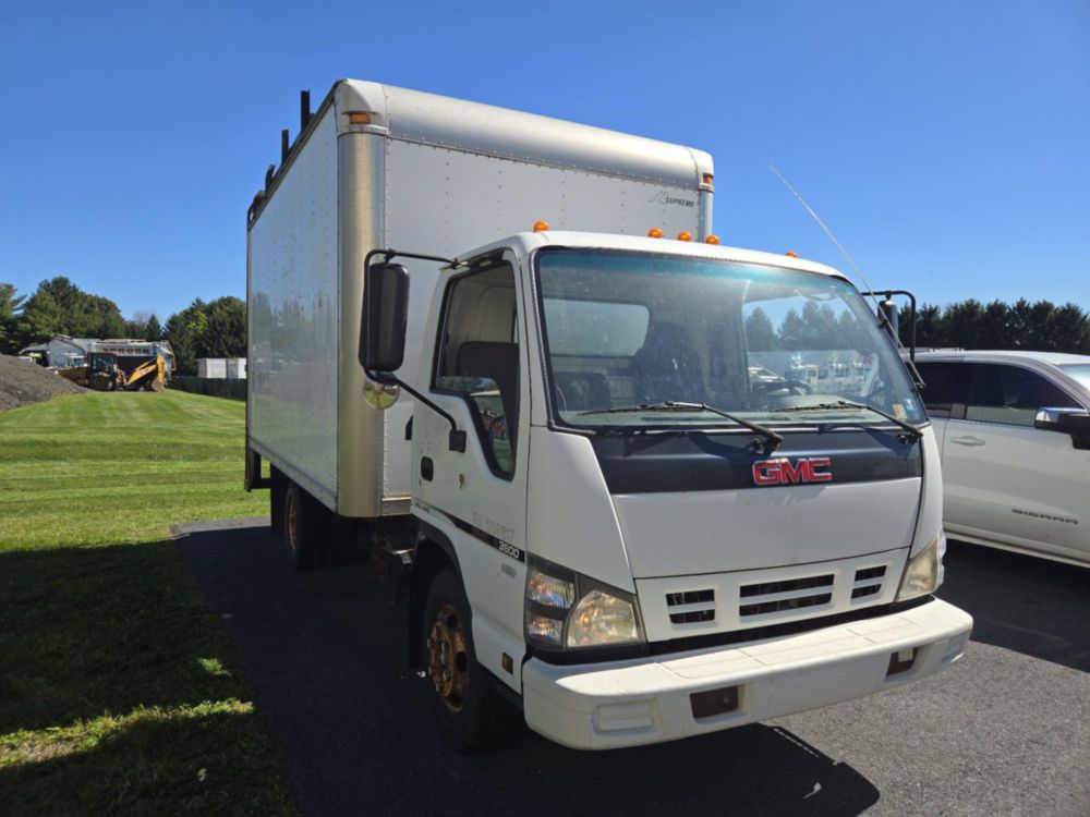 2007  GMC W-3500 Box Truck