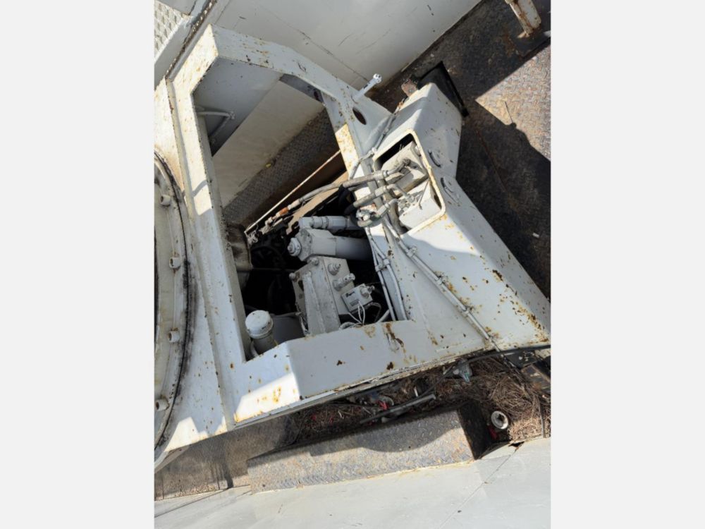 2002 Int'l 4300 Terex Bucket Truck
