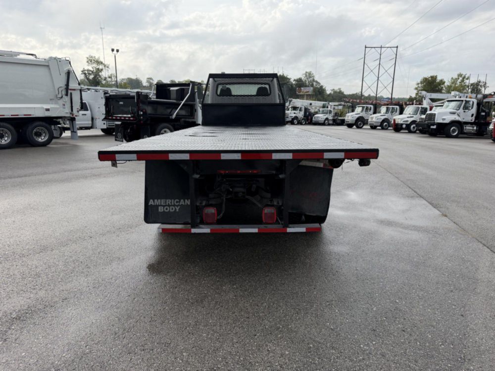 2020 Freightliner M2-112 24' Tandem Flatbed Truck