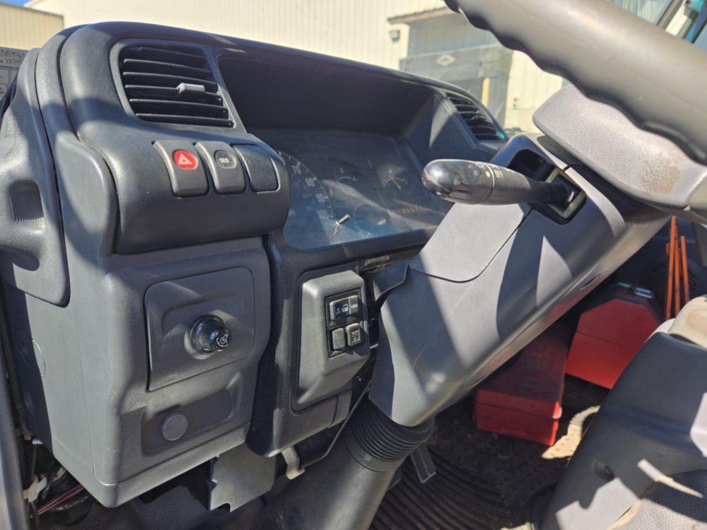 2007  GMC W-3500 Box Truck