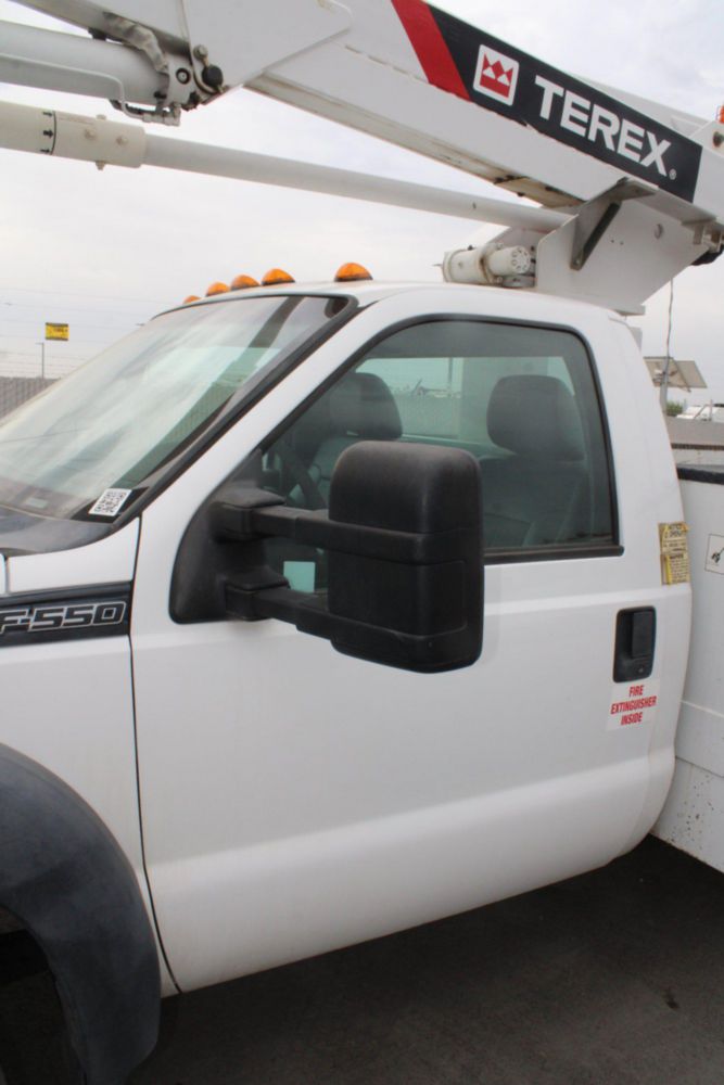 2015 Ford F-550 4x4 Terex LT-40 Bucket Truck