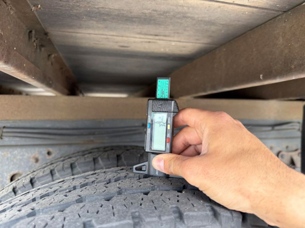 2005 Isuzu NPR Diesel Box Truck