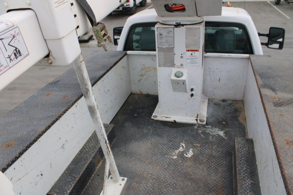 2015 Ford F-550 4x4 Terex LT-40 Bucket Truck