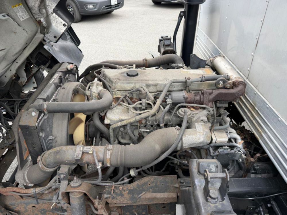 2005 Isuzu NPR Diesel Box Truck