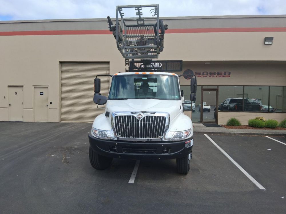 2007 Int'l 4300 Altec Cable Placer Truck