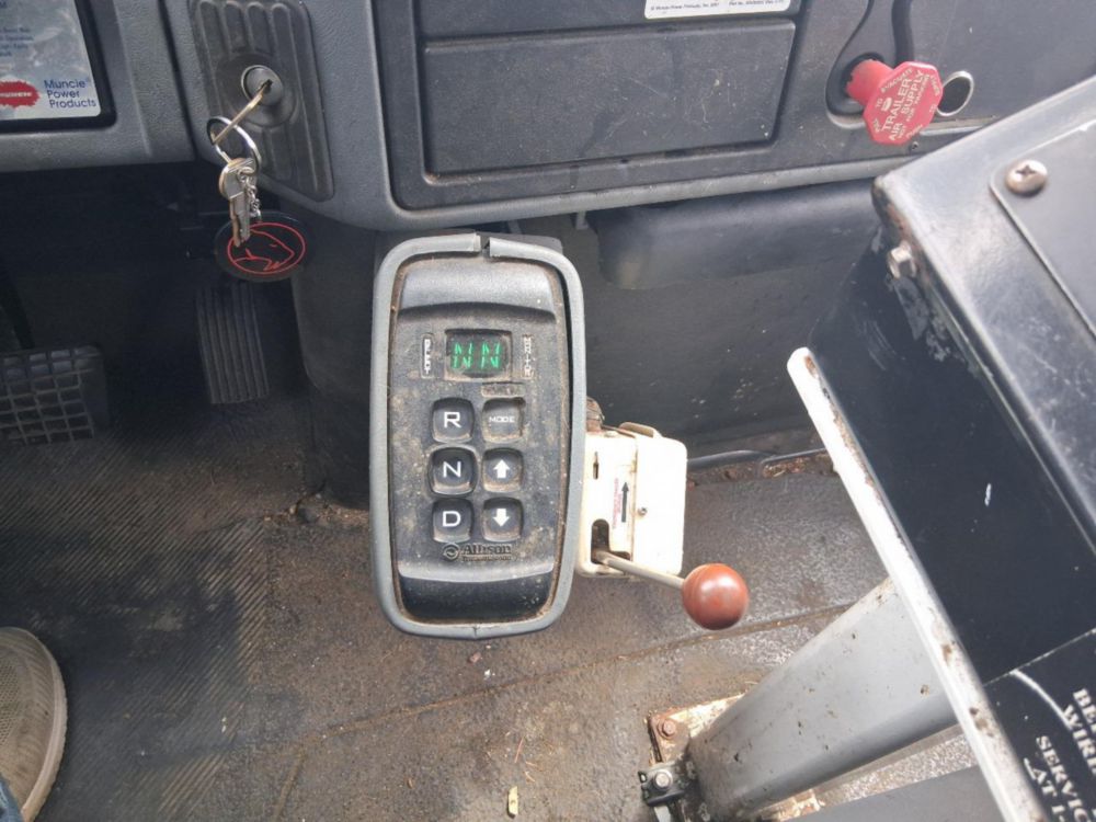 2007 Int'l 4300 Altec Cable Placer Truck