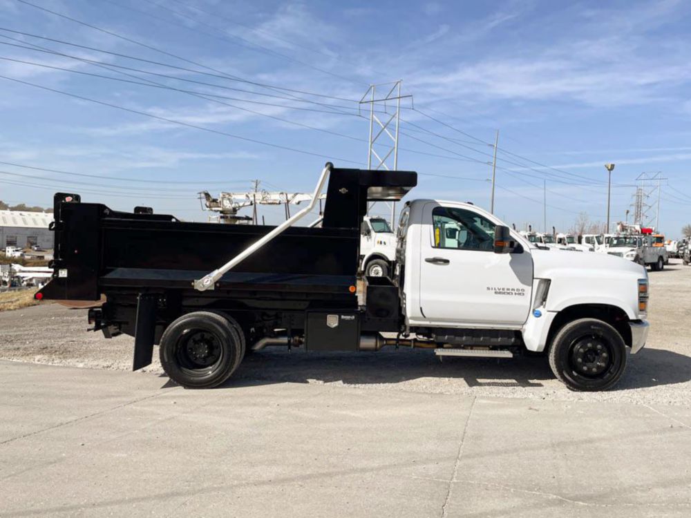 Chevrolet 6500 4x2 10' Load King Dump Truck