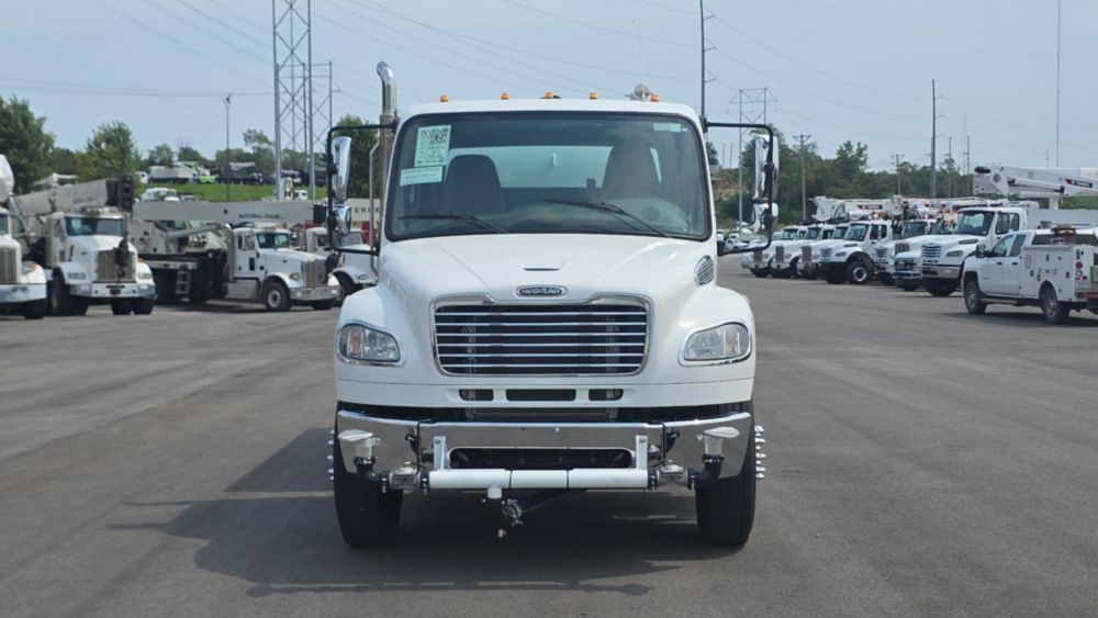 2019 Freightliner M2106 4x2 With A New Load King 2500 Gallon Water Tank