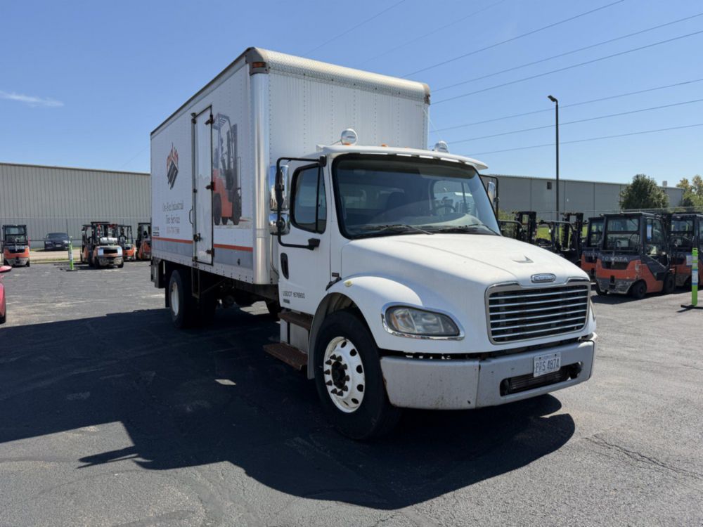 2007 Freightliner M2 Under CDL Box Truck