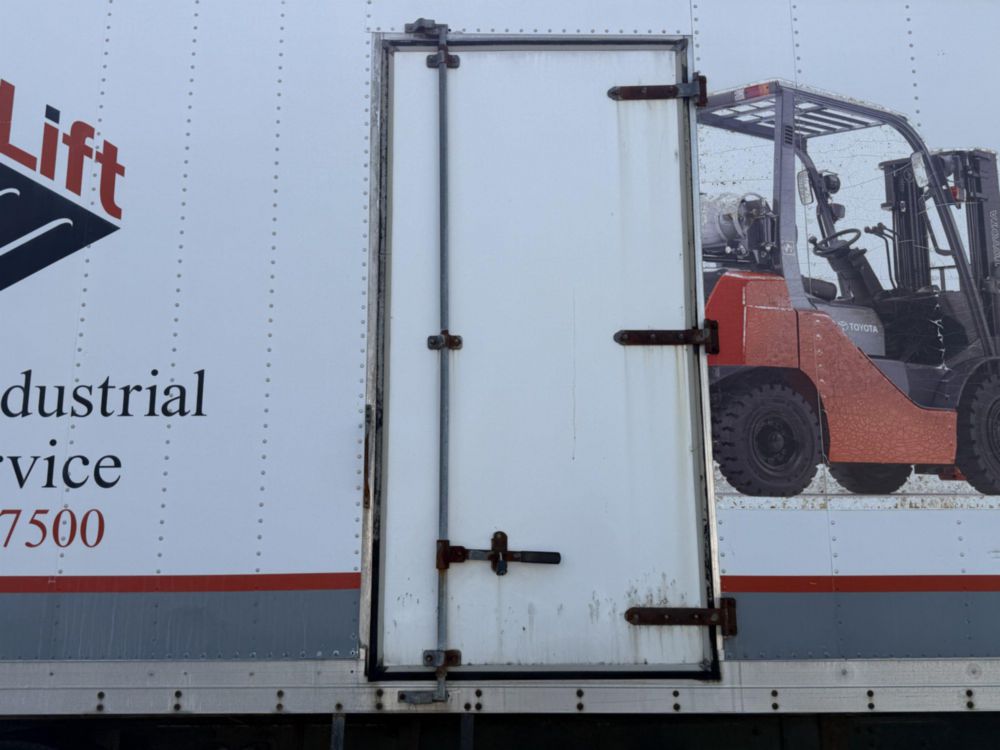 2007 Freightliner M2 Under CDL Box Truck
