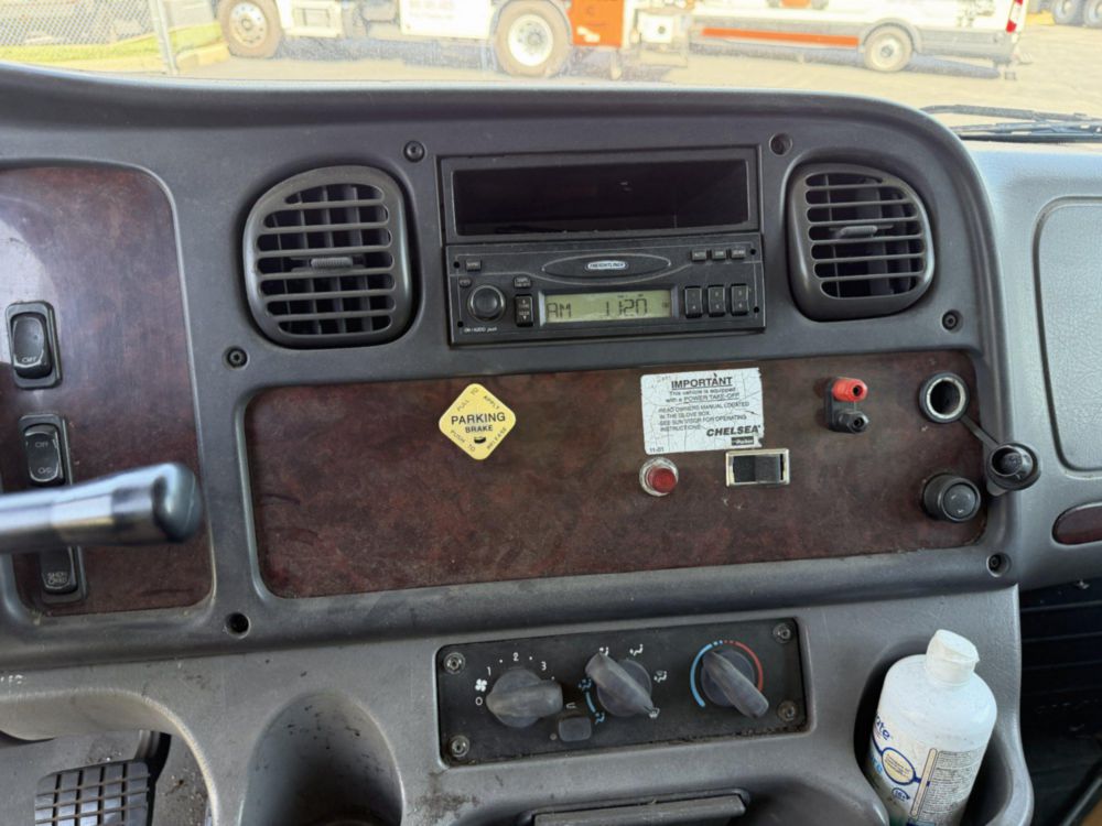 2007 Freightliner M2 Under CDL Box Truck
