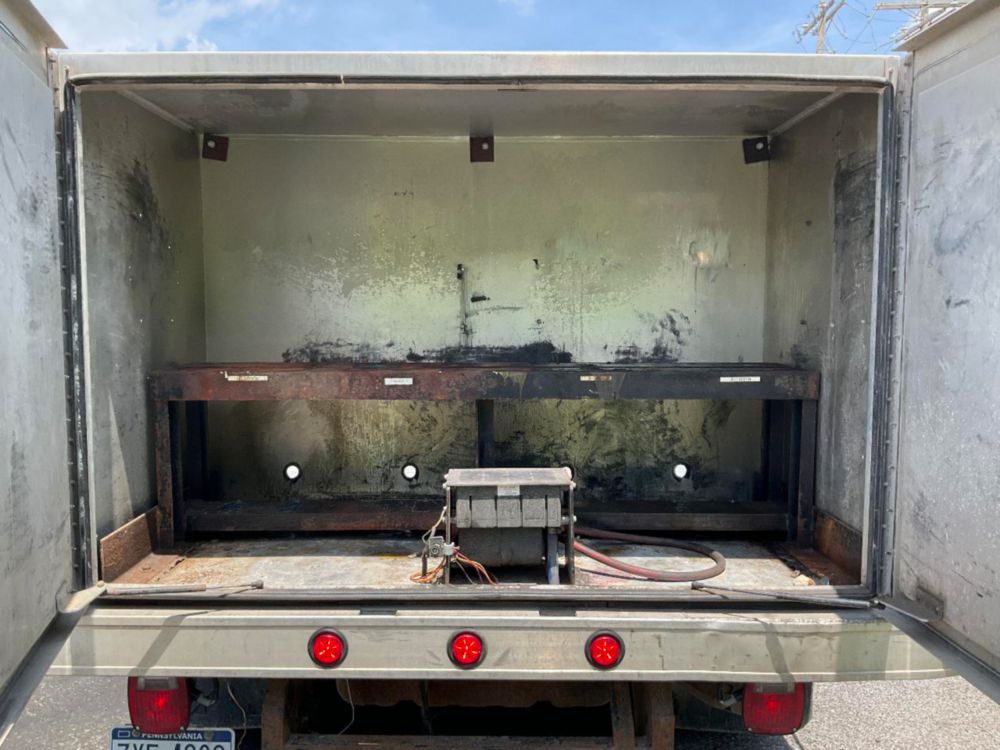 2017 Ford F-550 Crew Cab Flatbed Truck
