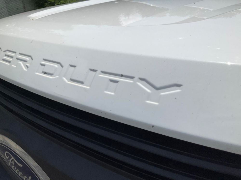 2017 Ford F-550 Crew Cab Flatbed Truck