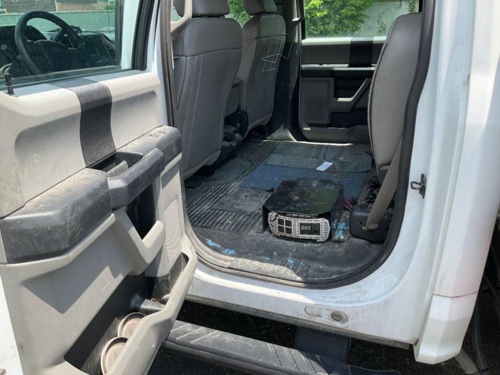 2017 Ford F-550 Crew Cab Flatbed Truck