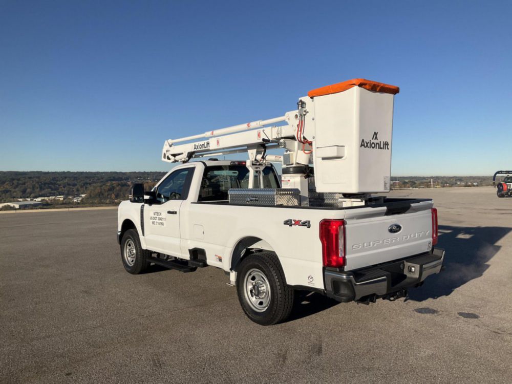 New 2023 Ford F-350 4x4 Axion Lift UR3410i Bucket Truck