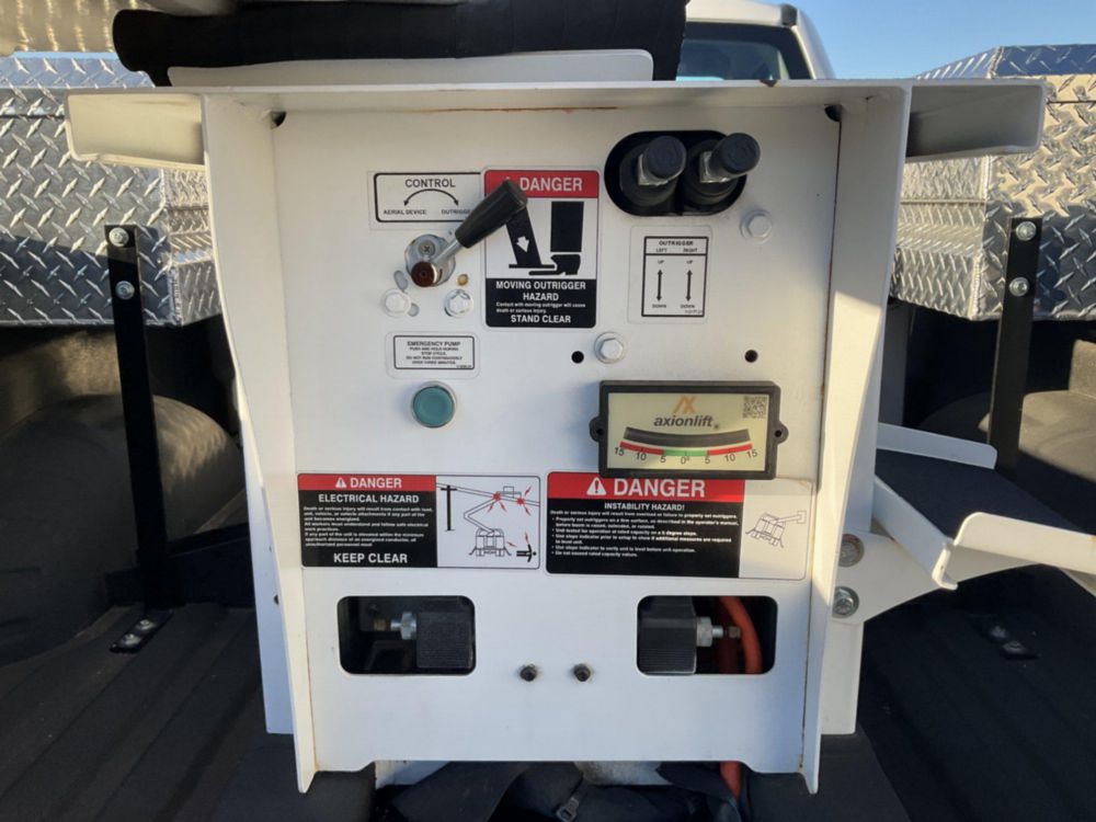New 2023 Ford F-350 4x4 Axion Lift UR3410i Bucket Truck
