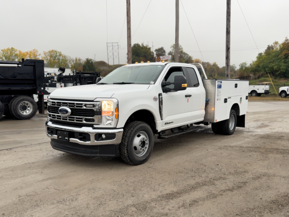 2026 Ford F350 4x4 Service Truck