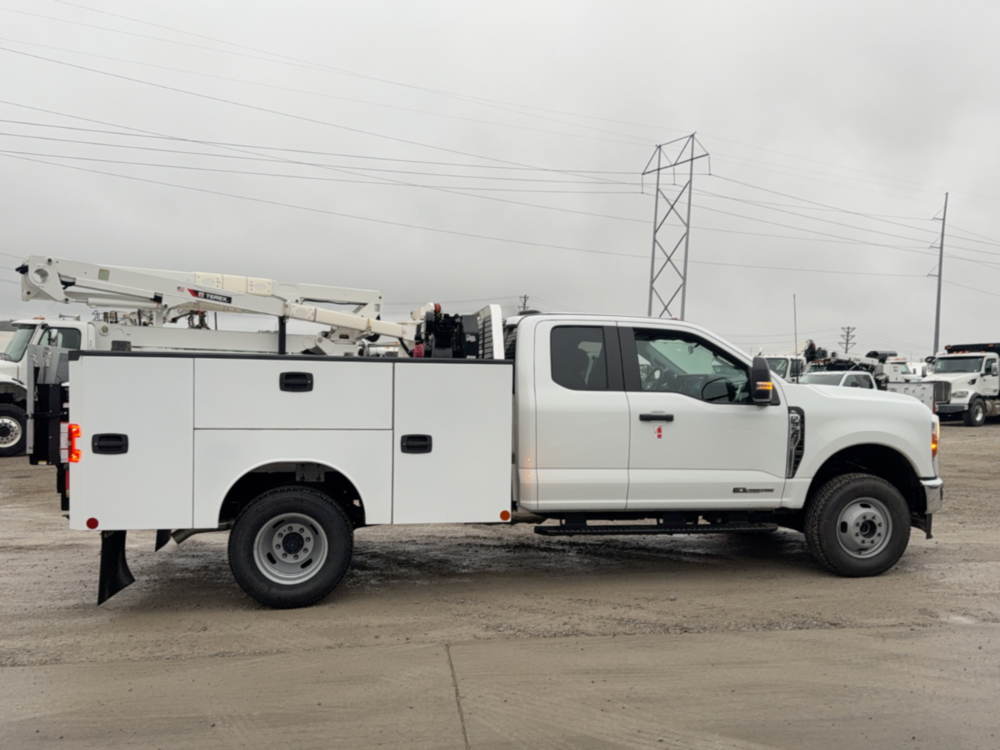 2026 Ford F350 4x4 Service Truck