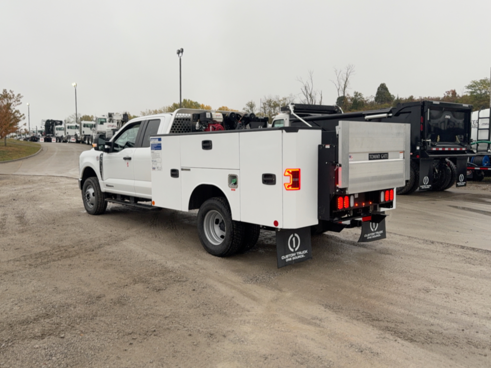2026 Ford F350 4x4 Service Truck