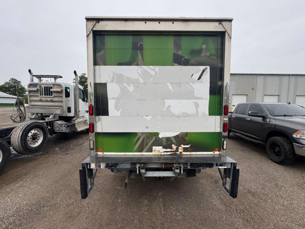 2016 Isuzu NPR-HD 4x2 Box Truck