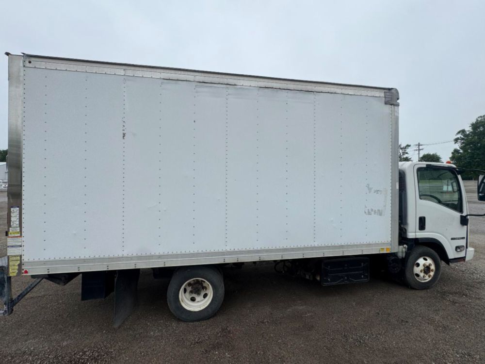 2016 Isuzu NPR-HD 4x2 Box Truck