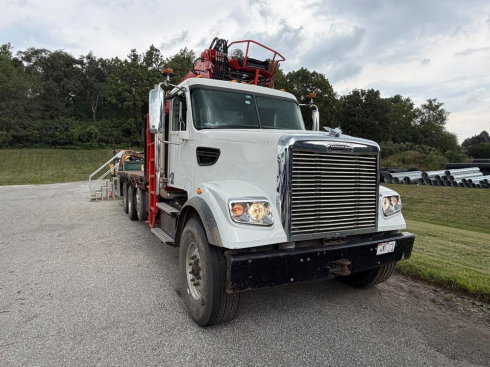 2016 Quad Serco 230 Grapple Truck