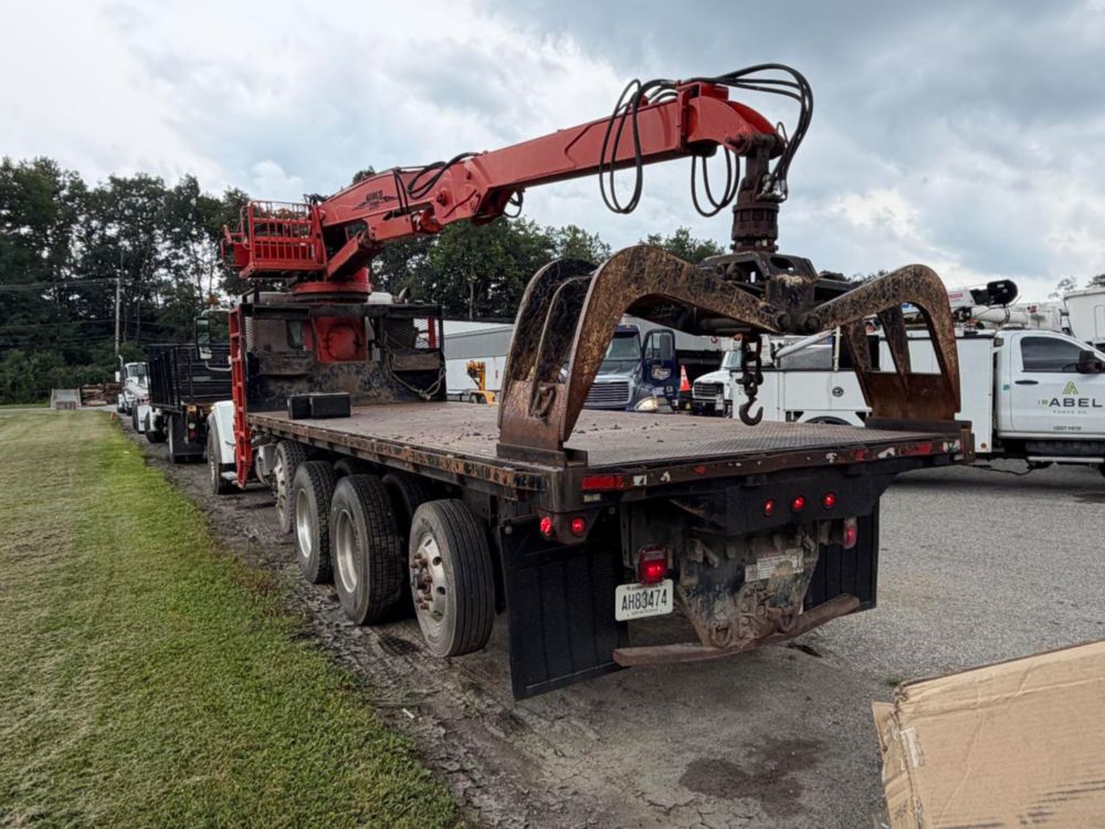 2016 Quad Serco 230 Grapple Truck