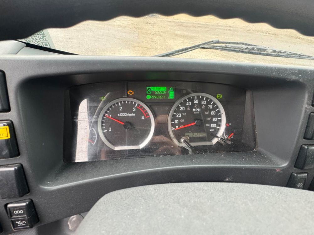 2016 Isuzu NPR-HD 4x2 Box Truck