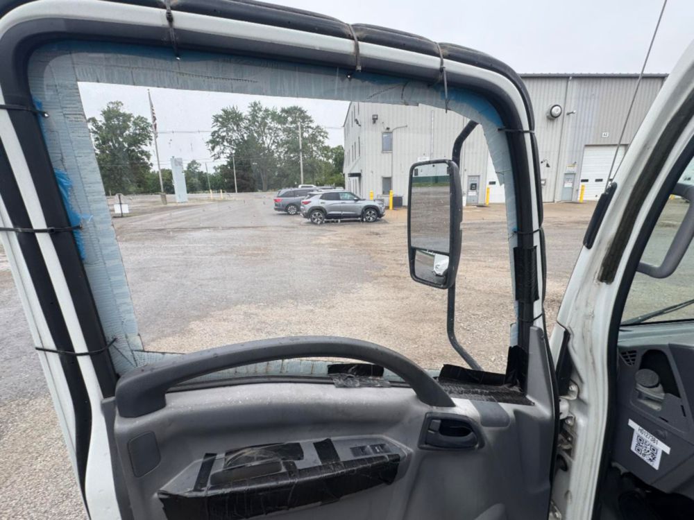 2016 Isuzu NPR-HD 4x2 Box Truck