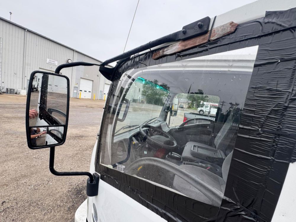 2016 Isuzu NPR-HD 4x2 Box Truck