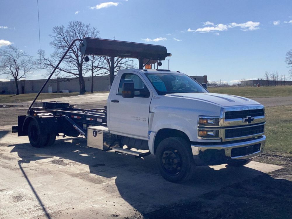 2023 Chevrolet 6500 4x2 Galbreath WT-1216X Roll-Off Truck
