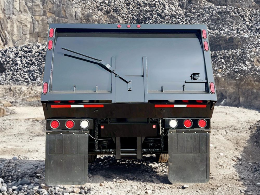 2024 Peterbilt 567 8x4 21' Spartan Dump Truck