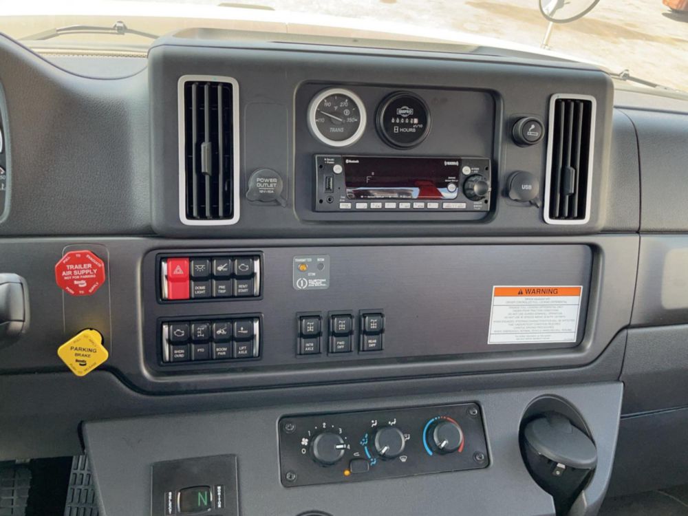 2025 Freightliner 114SD 8x4 Fassi F425SE Drywall Crane Truck